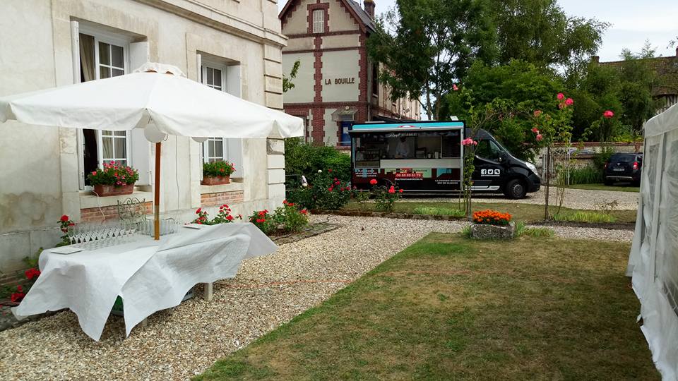 location-foodtruck-rouen-location-foodtruck-le-havre-location-food-truck-normandie-pas-cher